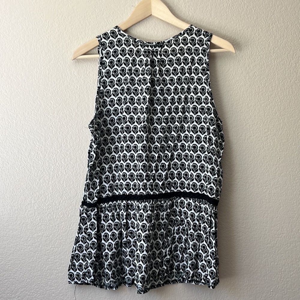 Luna Moon Peplum Tank Top Floral Black and White Size Medium Large - Picture 8 of 13